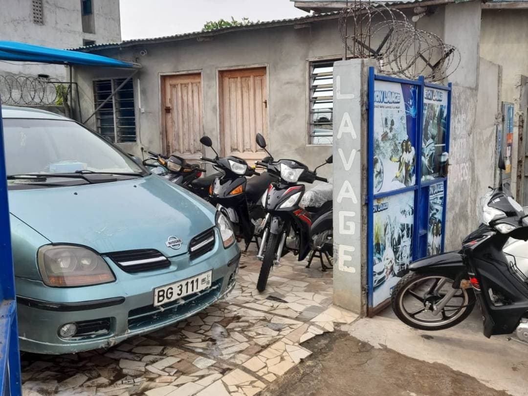 Eyon Lavage, photo 2